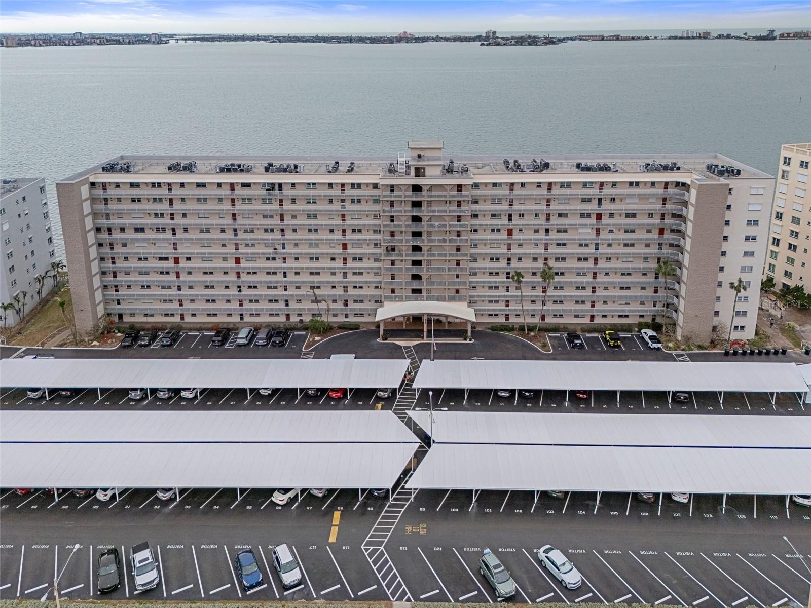 Listing photo id 6 for 5980 Shore Boulevard S 312