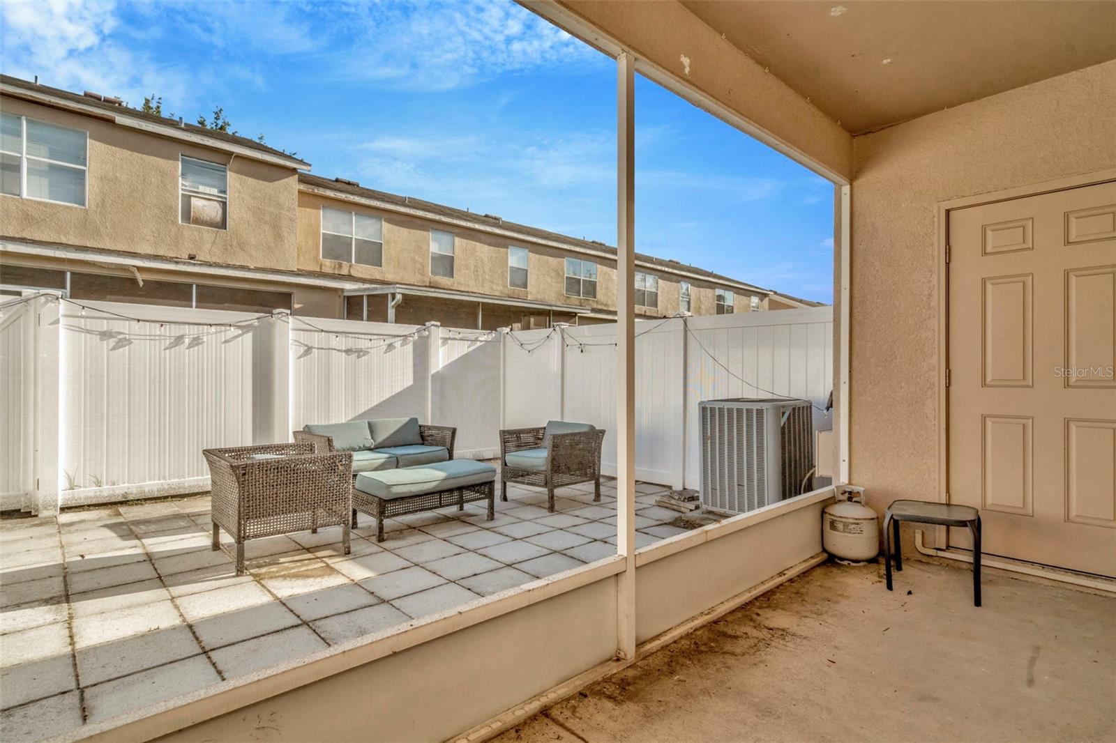 Listing photo id 11 for 30140 Barnaby Lane