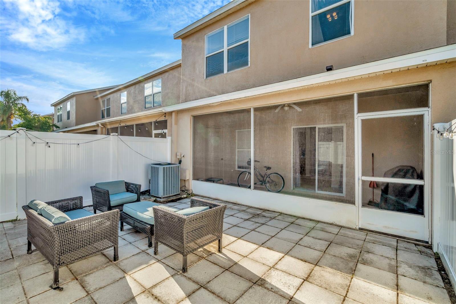 Listing photo id 13 for 30140 Barnaby Lane