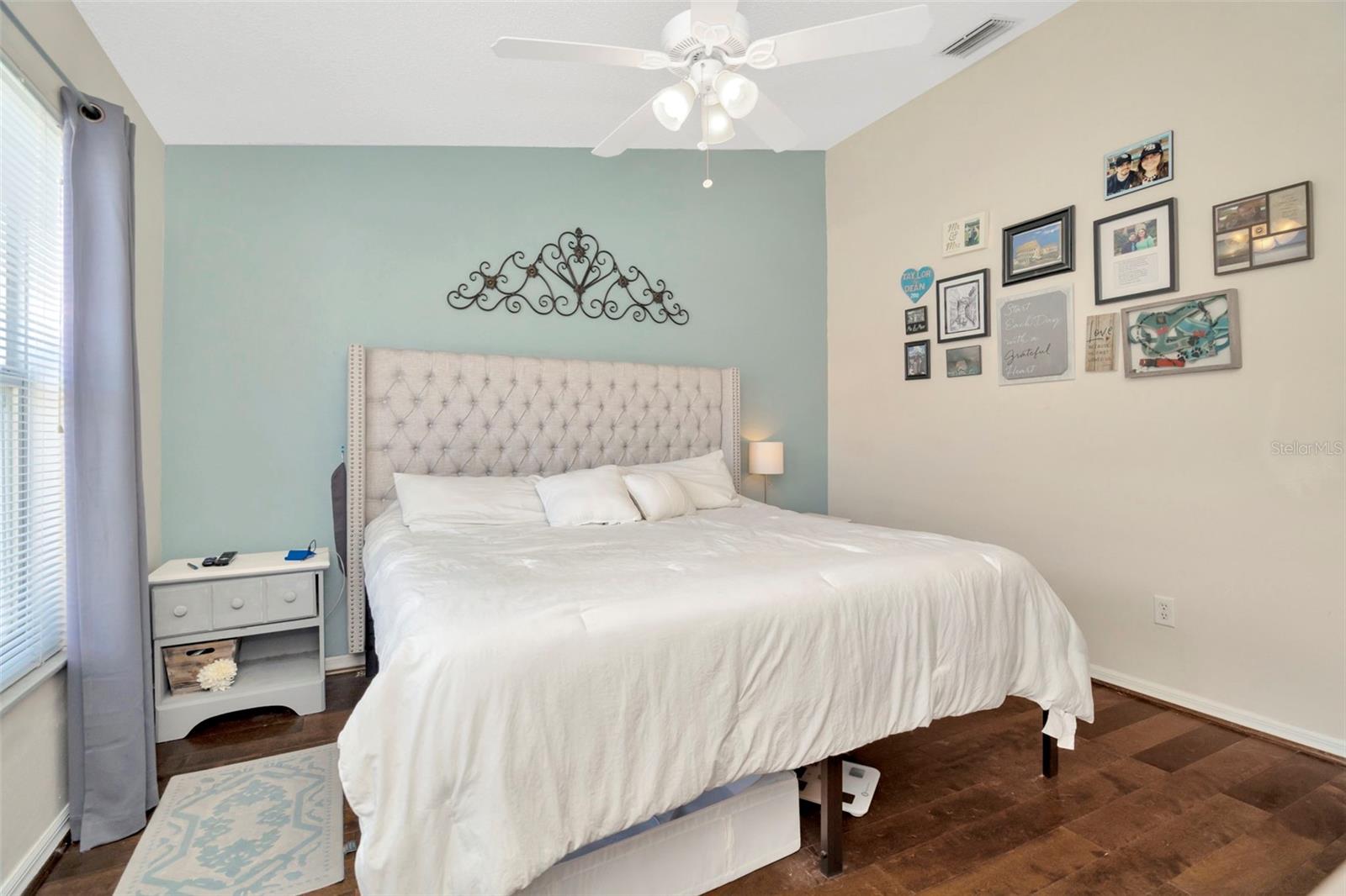 Listing photo id 15 for 30140 Barnaby Lane