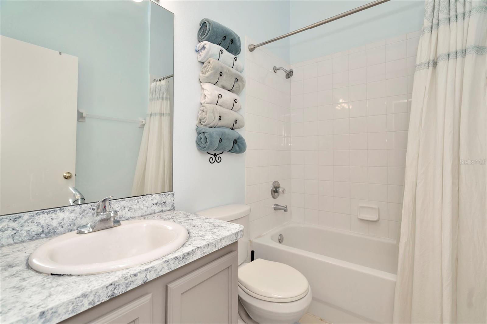 Listing photo id 22 for 30140 Barnaby Lane
