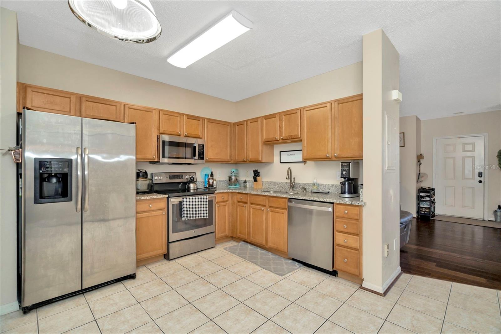 Listing photo id 7 for 30140 Barnaby Lane