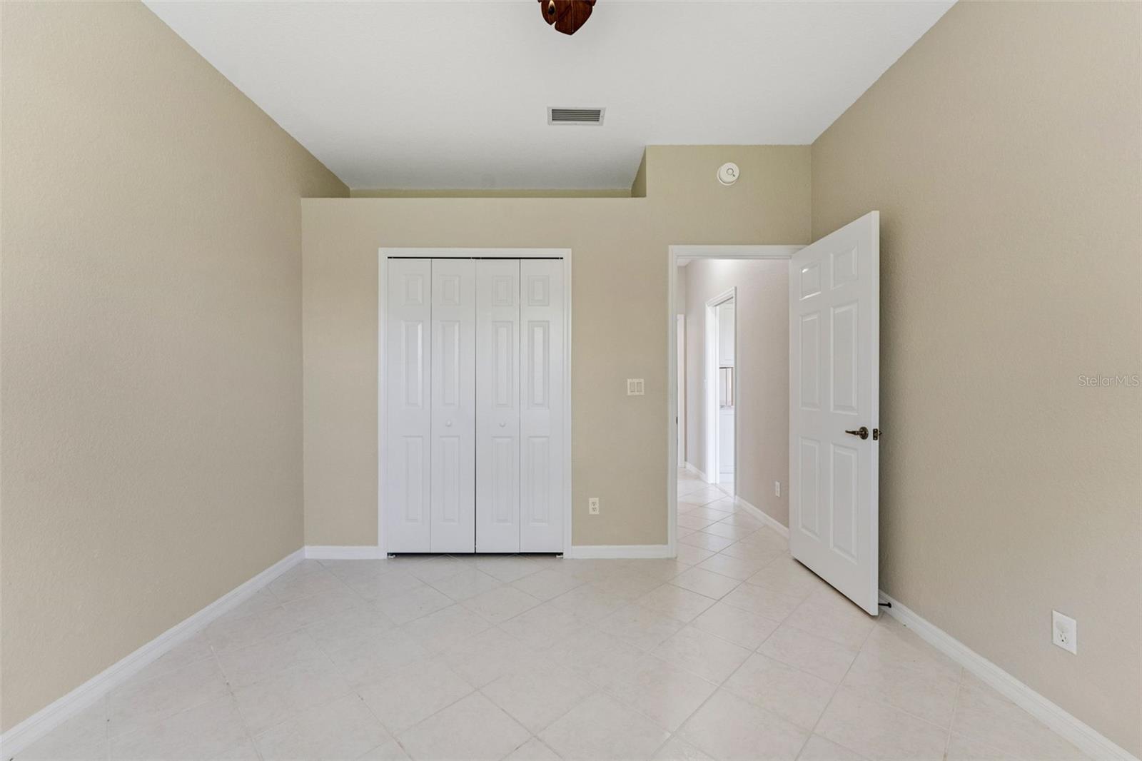 Image 29 of 41 For 3610 Woodbridge Avenue