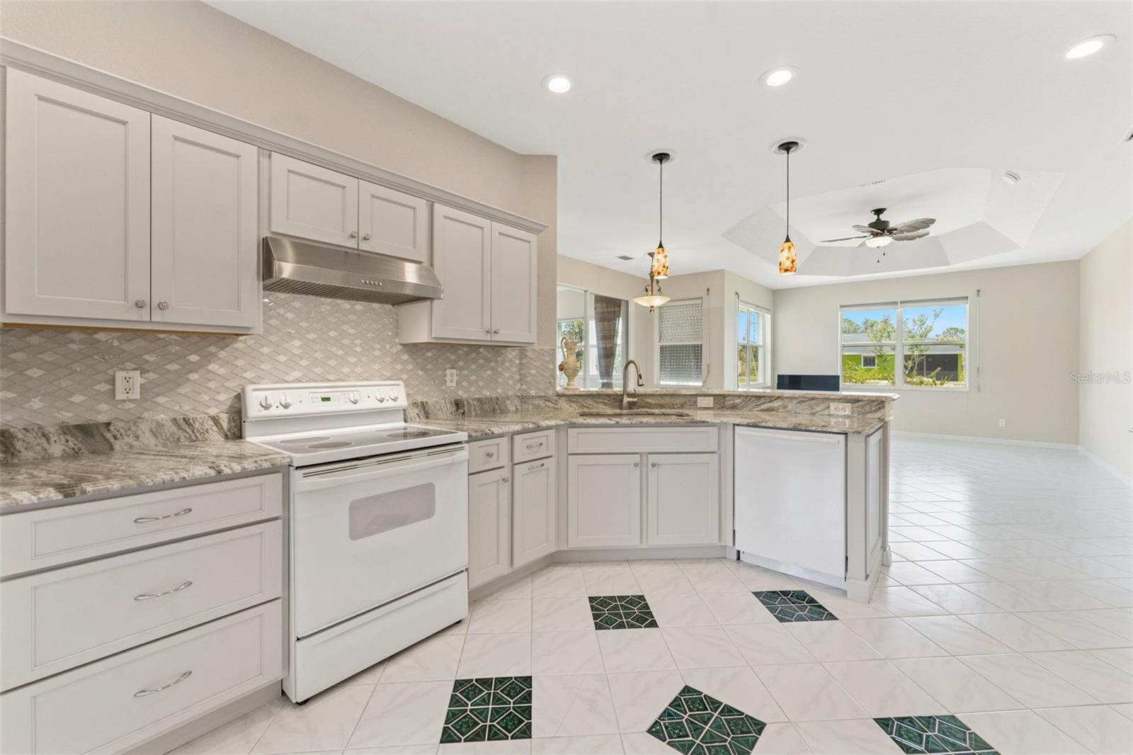 Image 3 of 19 For 3610 Woodbridge Avenue