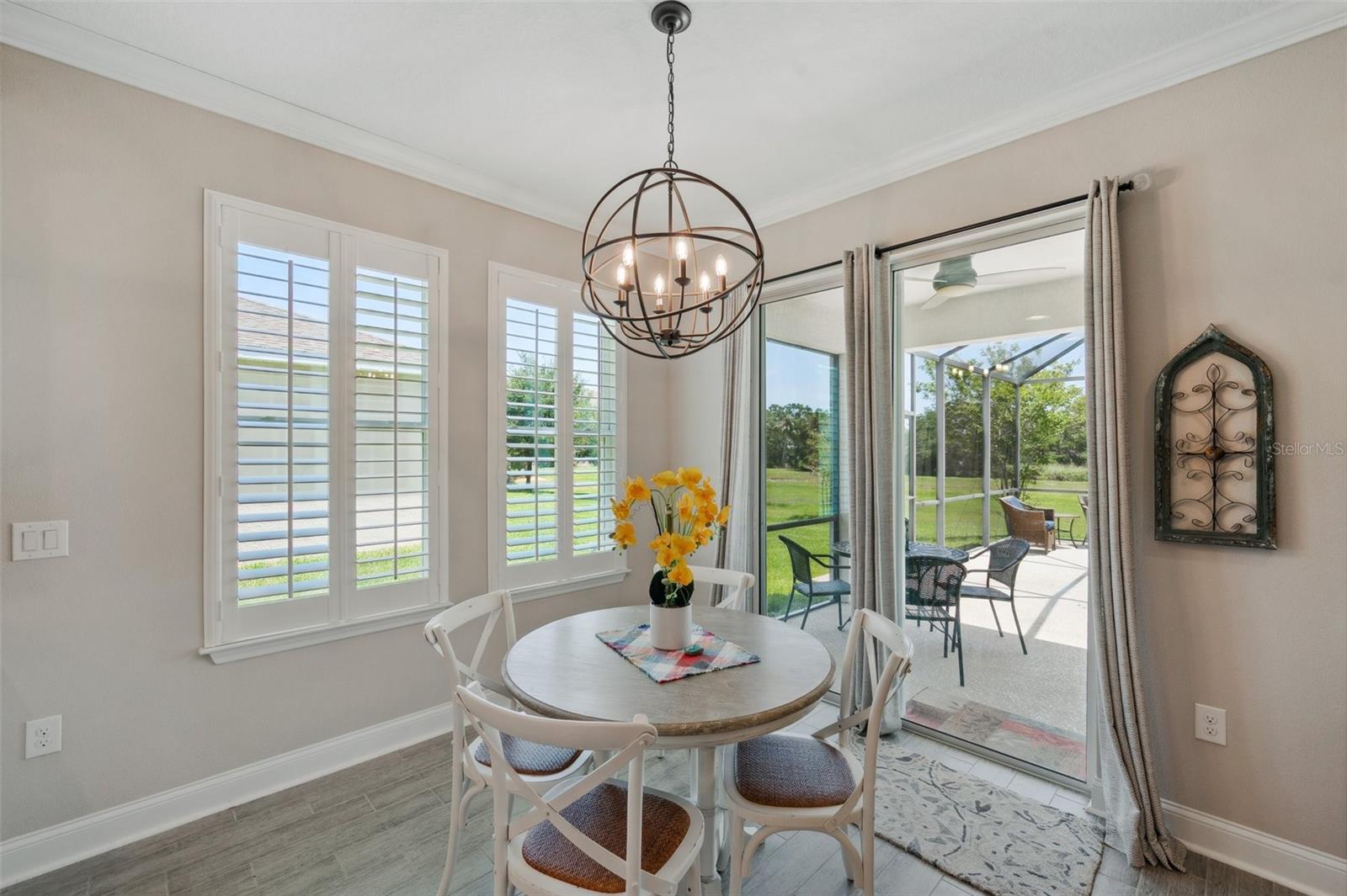 Image 19 of 52 For 764 W Bayshore Dr