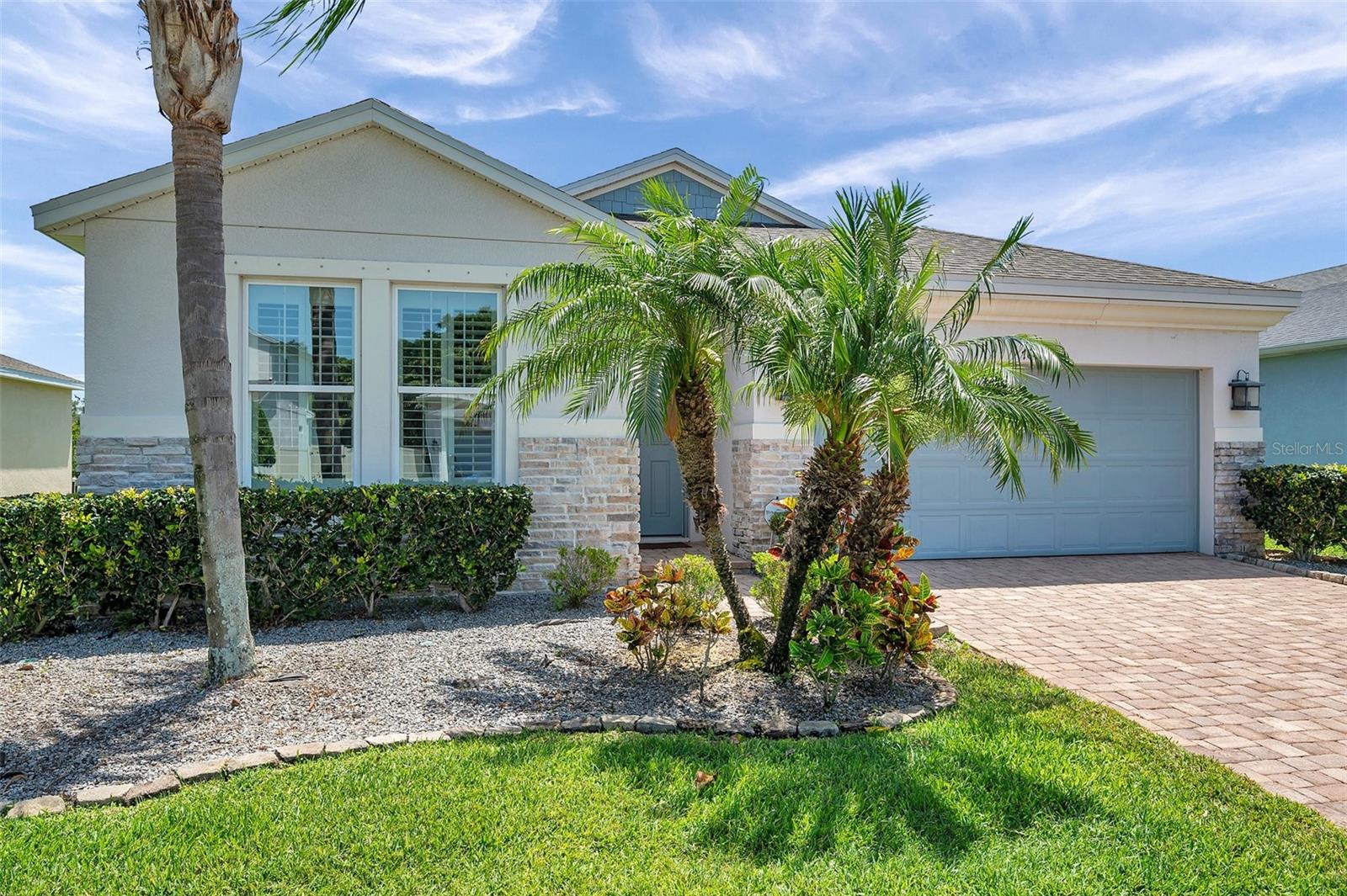 Image 2 of 52 For 764 W Bayshore Dr