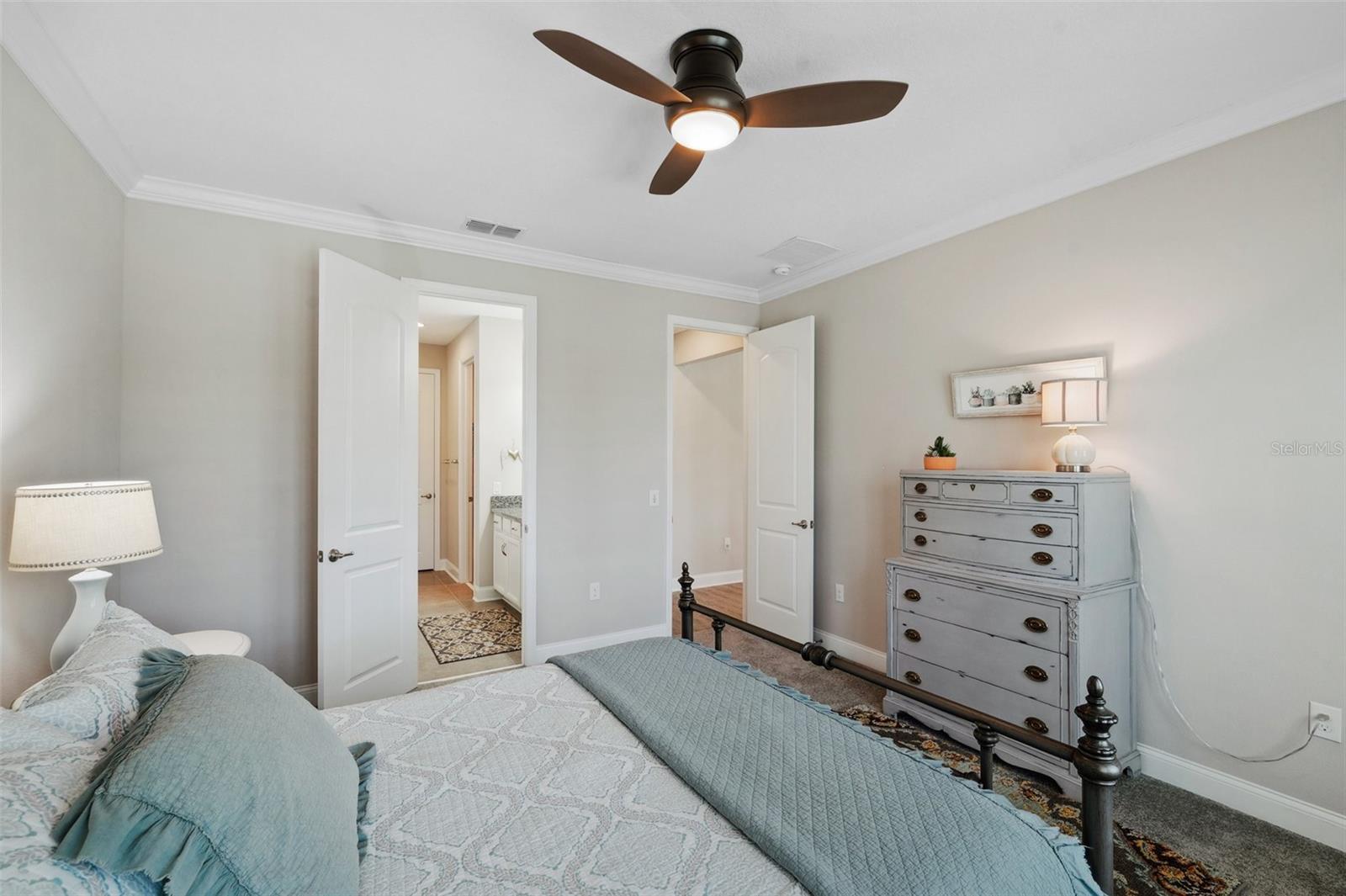 Image 22 of 52 For 764 W Bayshore Dr
