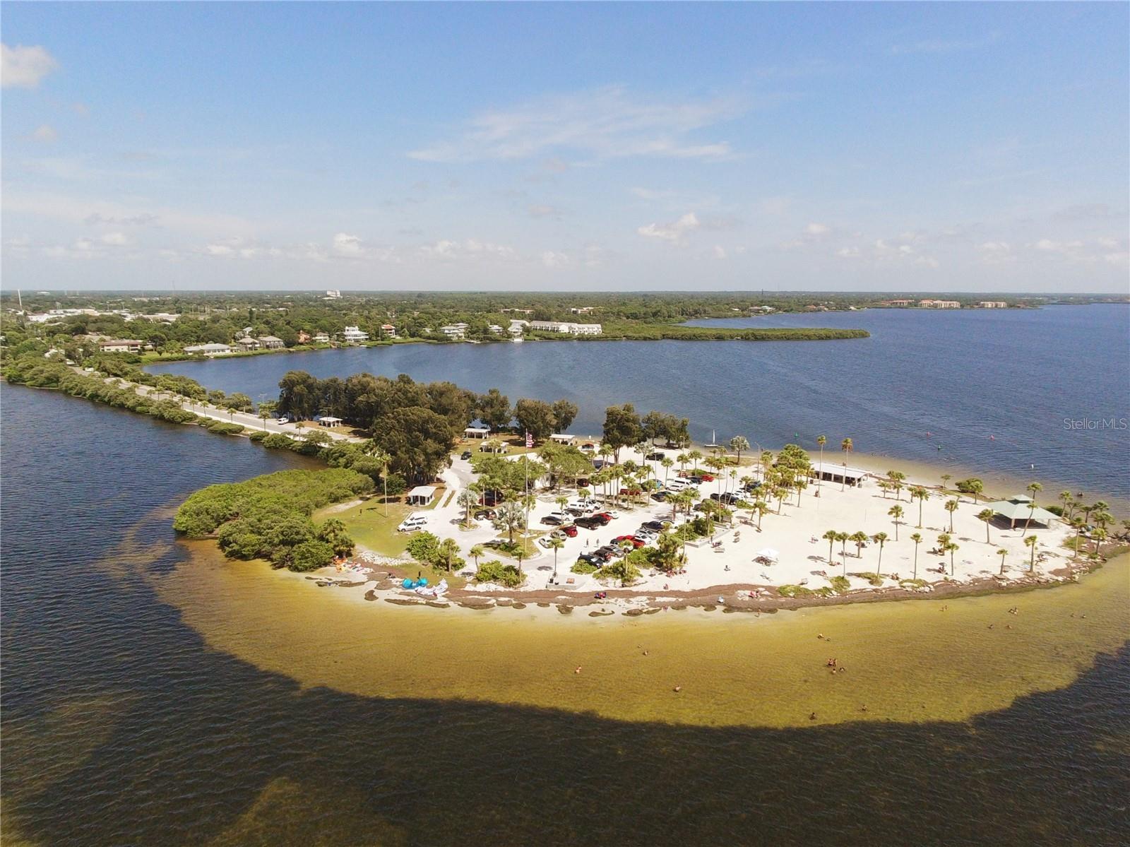 Image 47 of 52 For 764 W Bayshore Dr