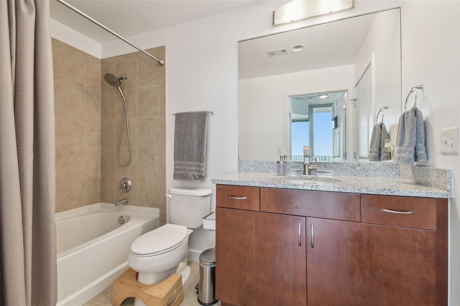 Image 23 of 76 For 777 Ashley Drive 3009