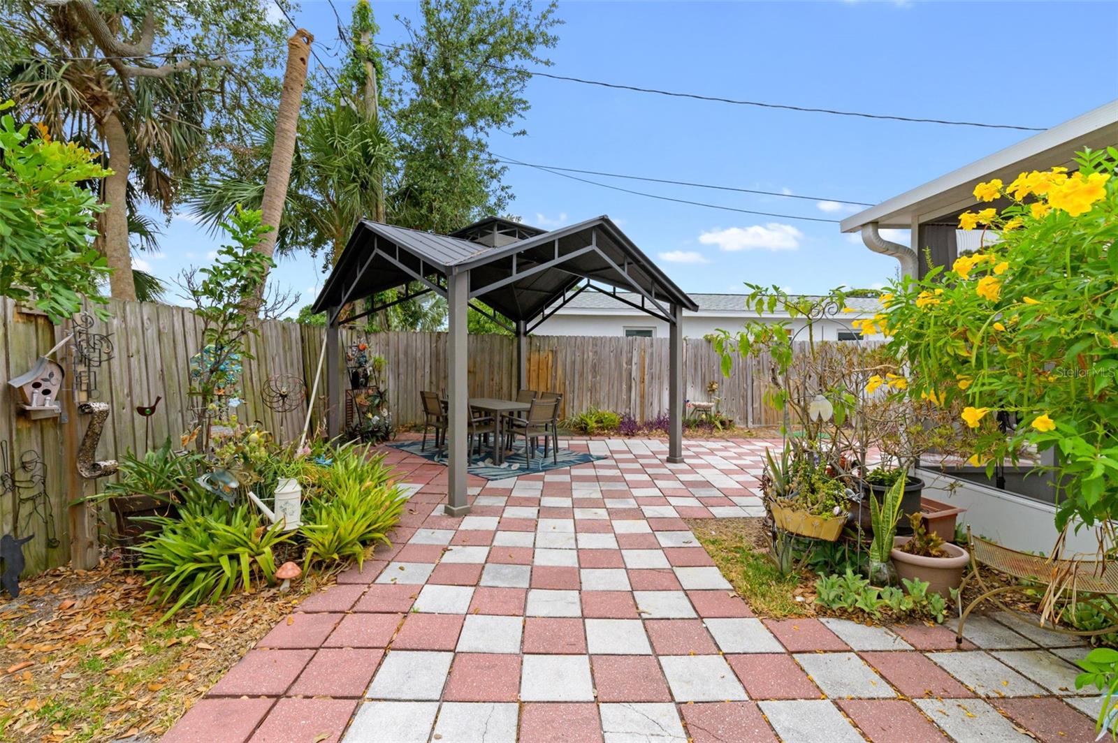 Image 30 of 36 For 6801 Pinellas Point Drive S
