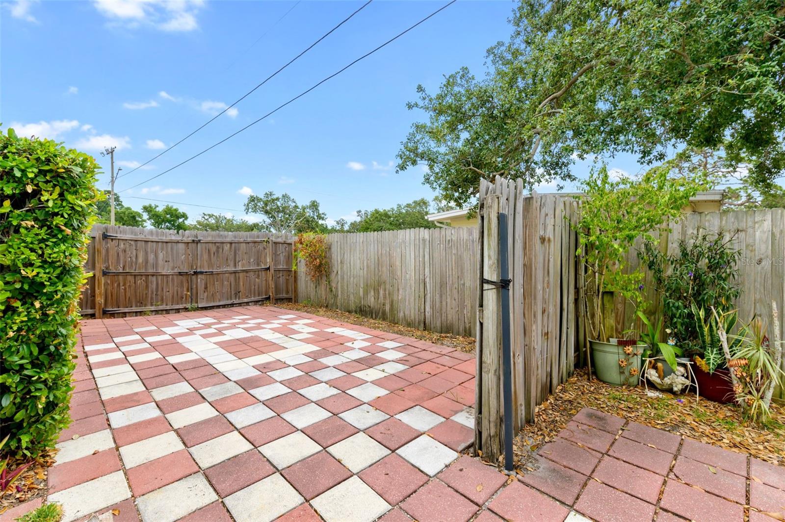 Image 31 of 36 For 6801 Pinellas Point Drive S