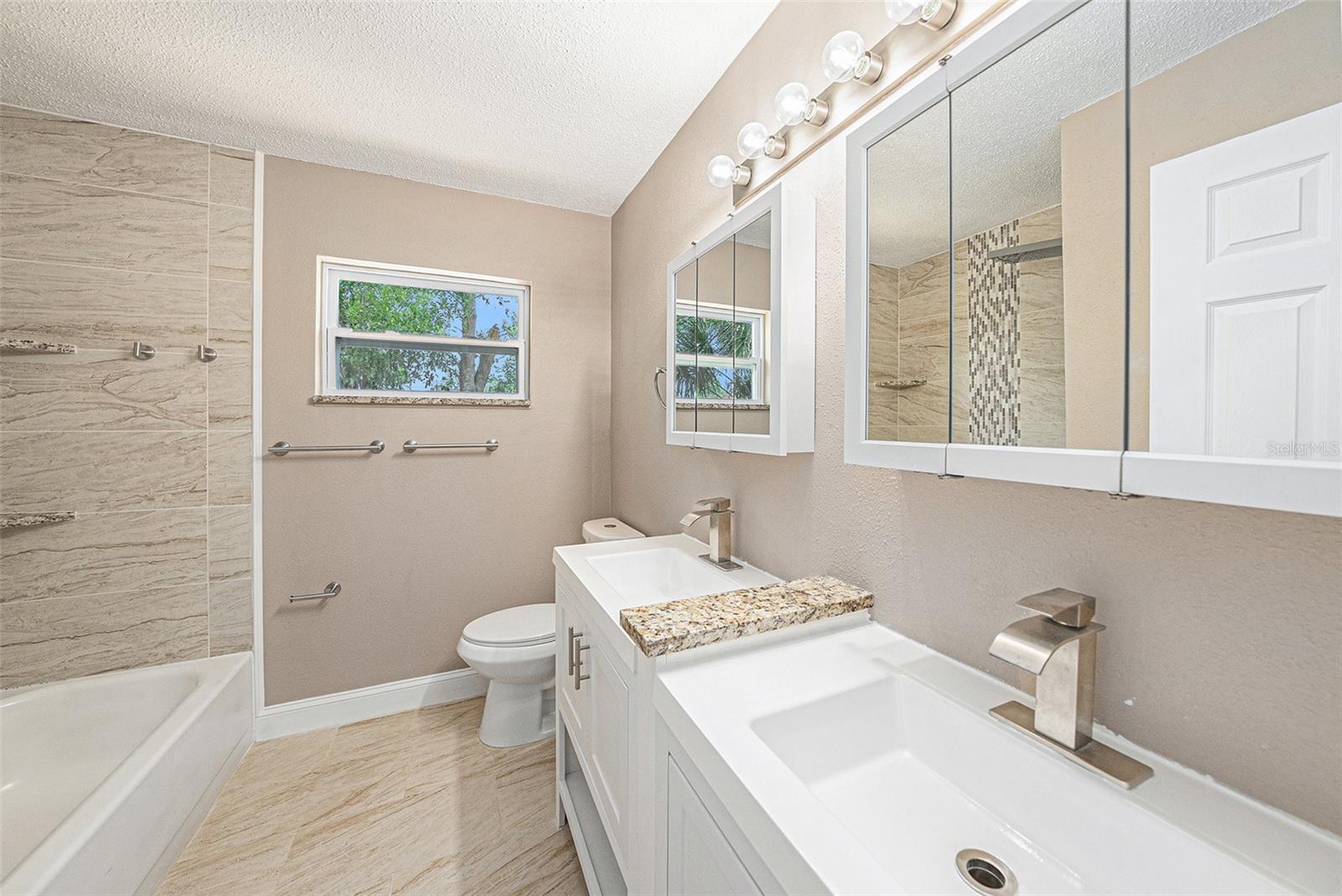 Image 19 of 24 For 6241 Ansley Street