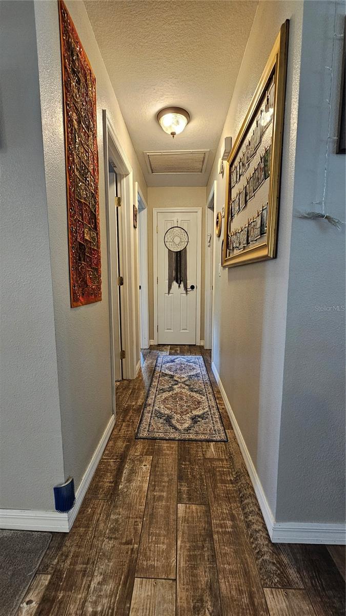Image 11 of 41 For 39772 Meadowood Loop