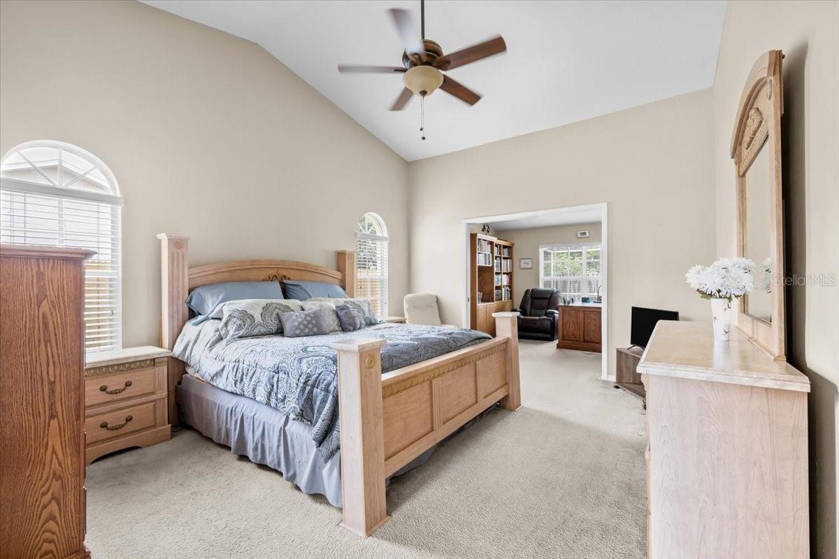 Listing photo id 12 for 5405 El Cerro Drive