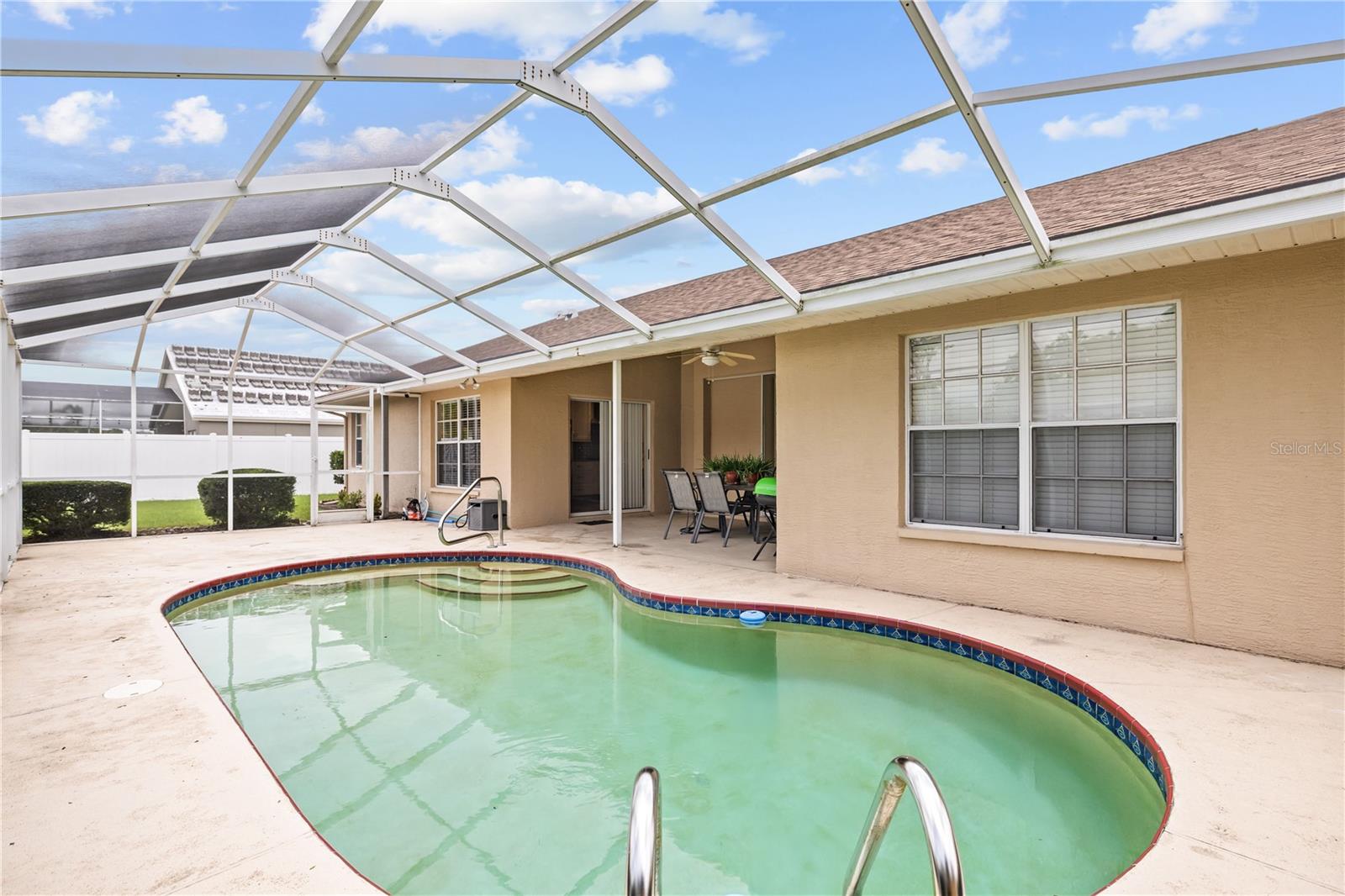 Listing photo id 25 for 5405 El Cerro Drive