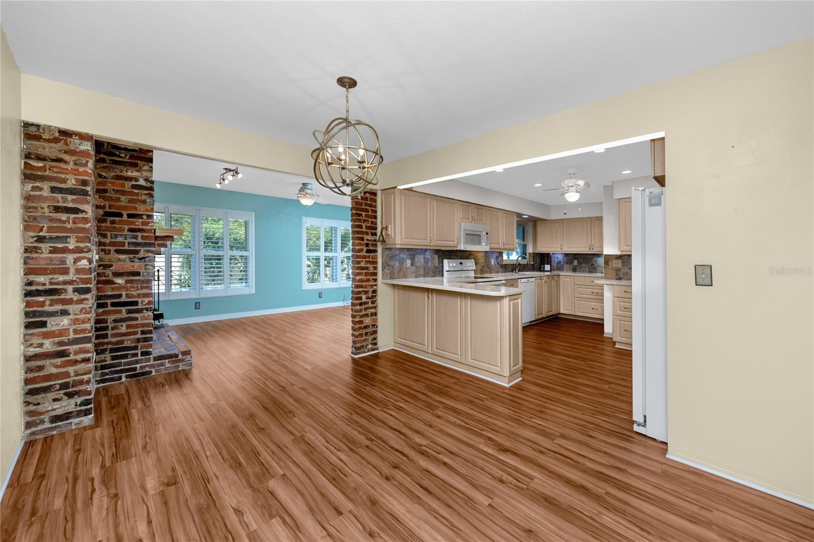 Image 8 of 48 For 6536 115th Lane