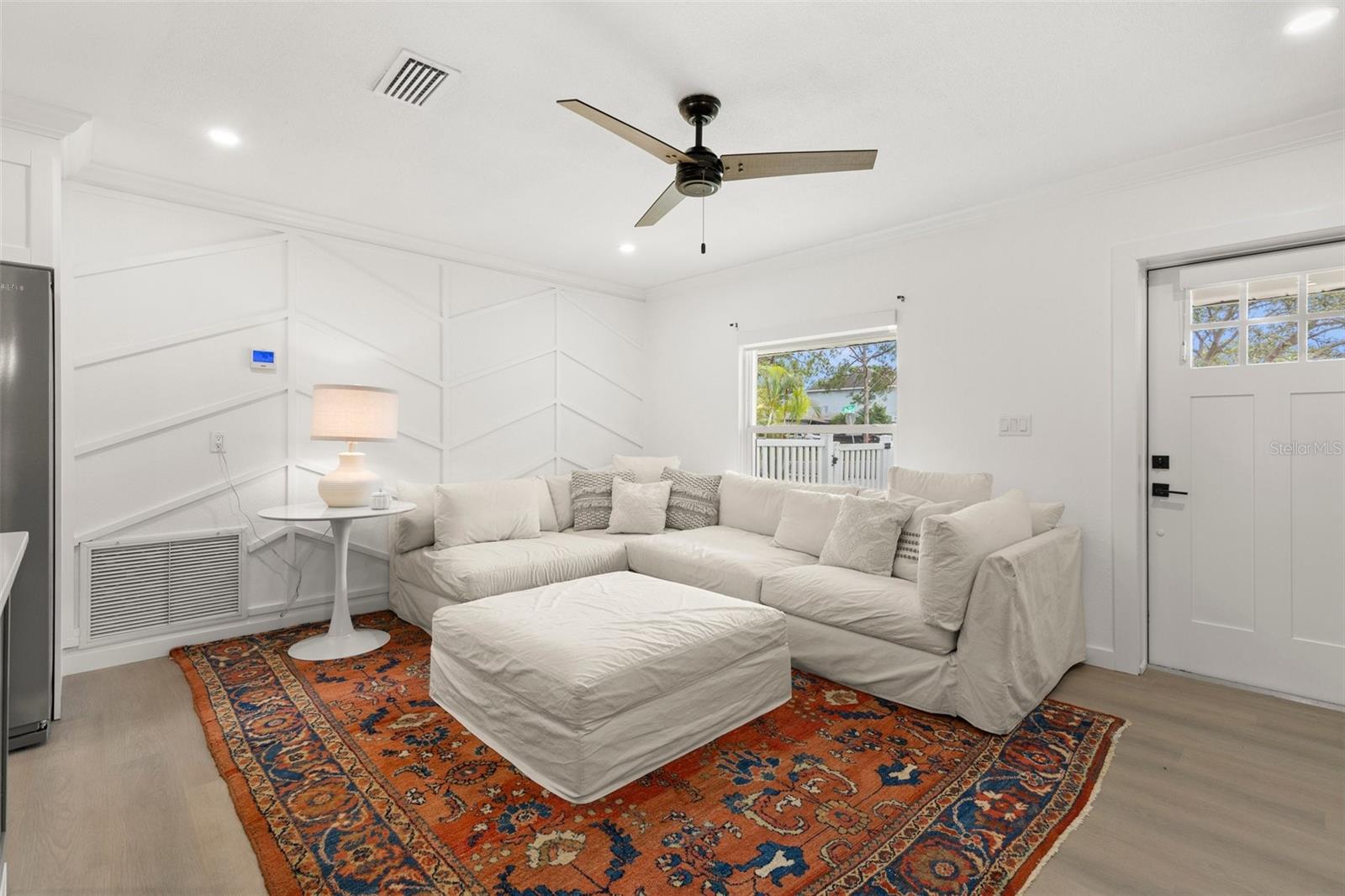Image 10 of 32 For 4709 Fair Oaks Avenue