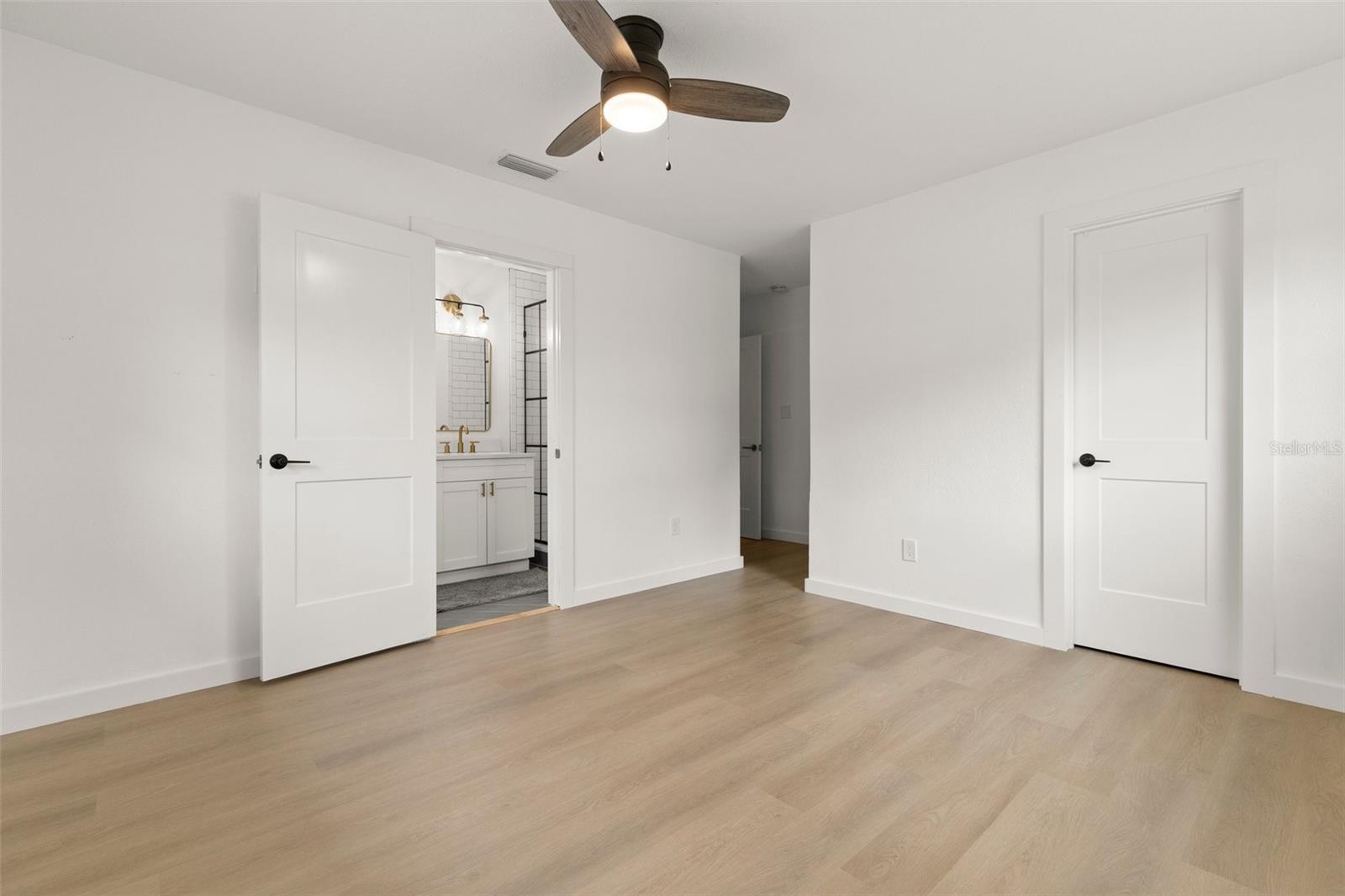 Image 21 of 32 For 4709 Fair Oaks Avenue