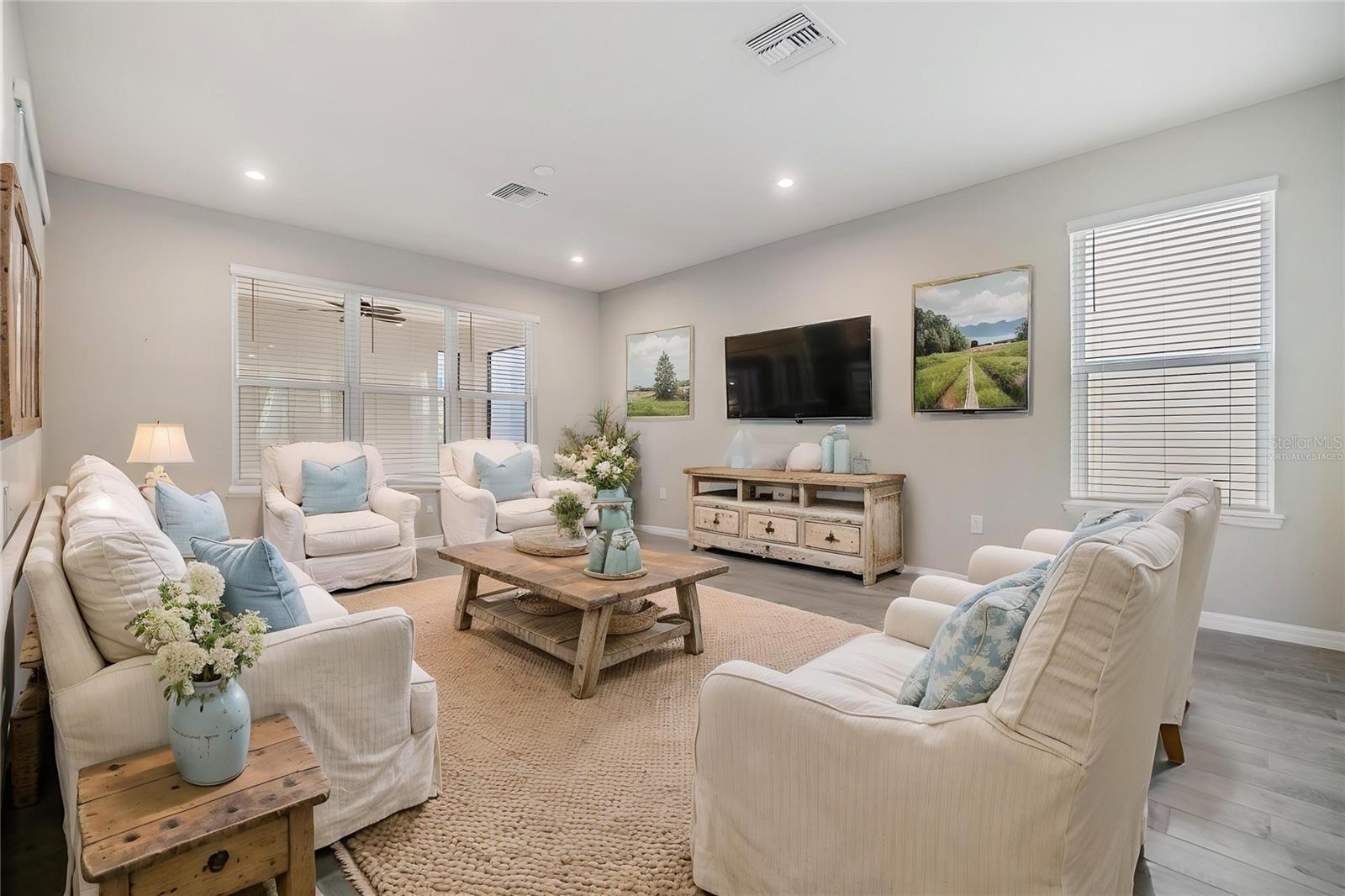 Image 17 of 43 For 13614 Stevenson Lane