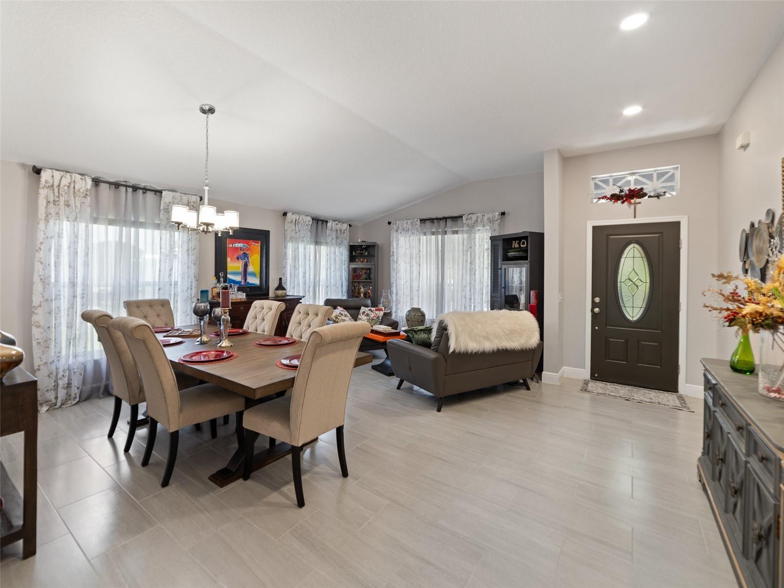 Image 12 of 52 For 8508 Canterbury Lake Boulevard