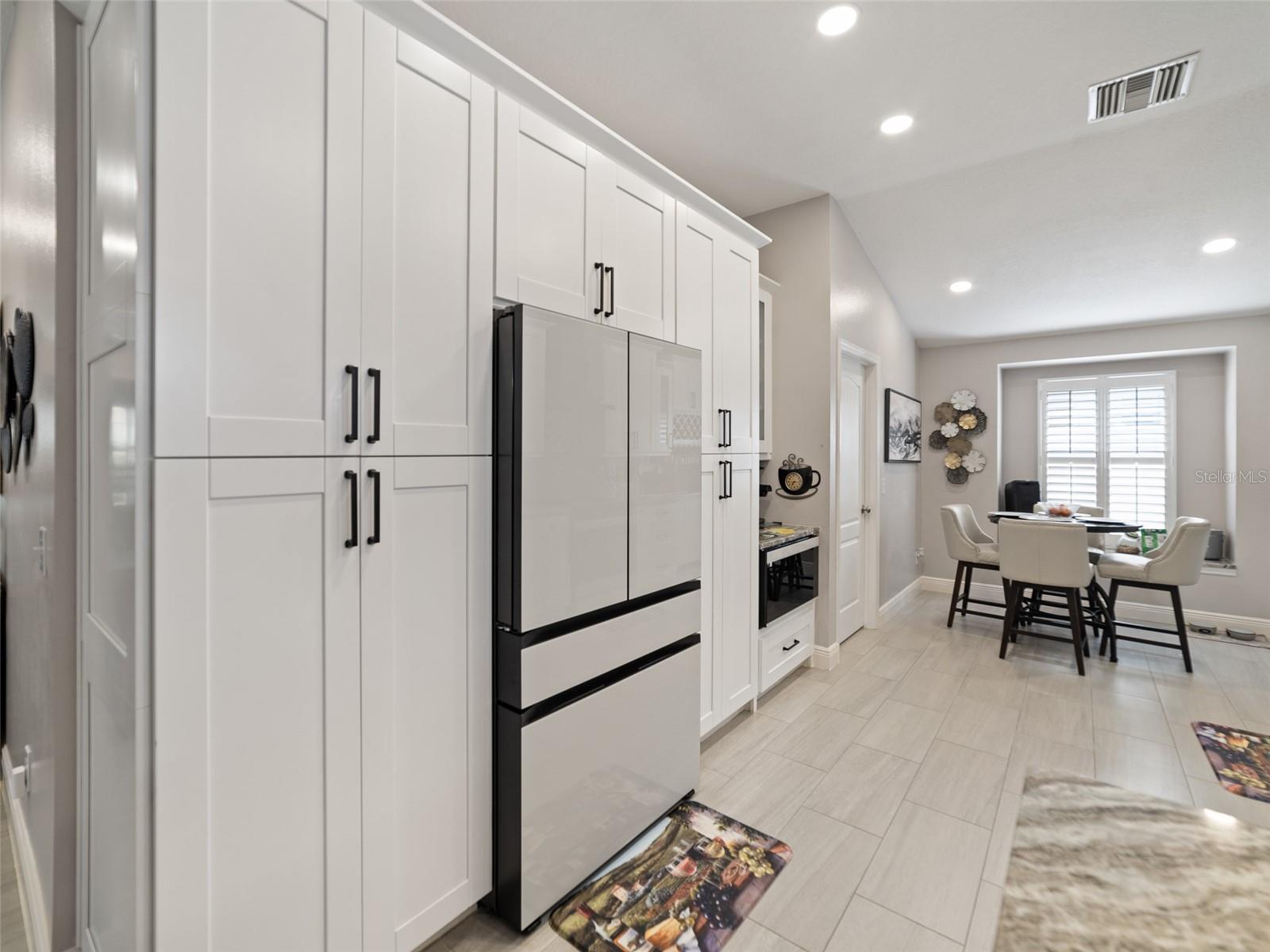 Image 14 of 52 For 8508 Canterbury Lake Boulevard