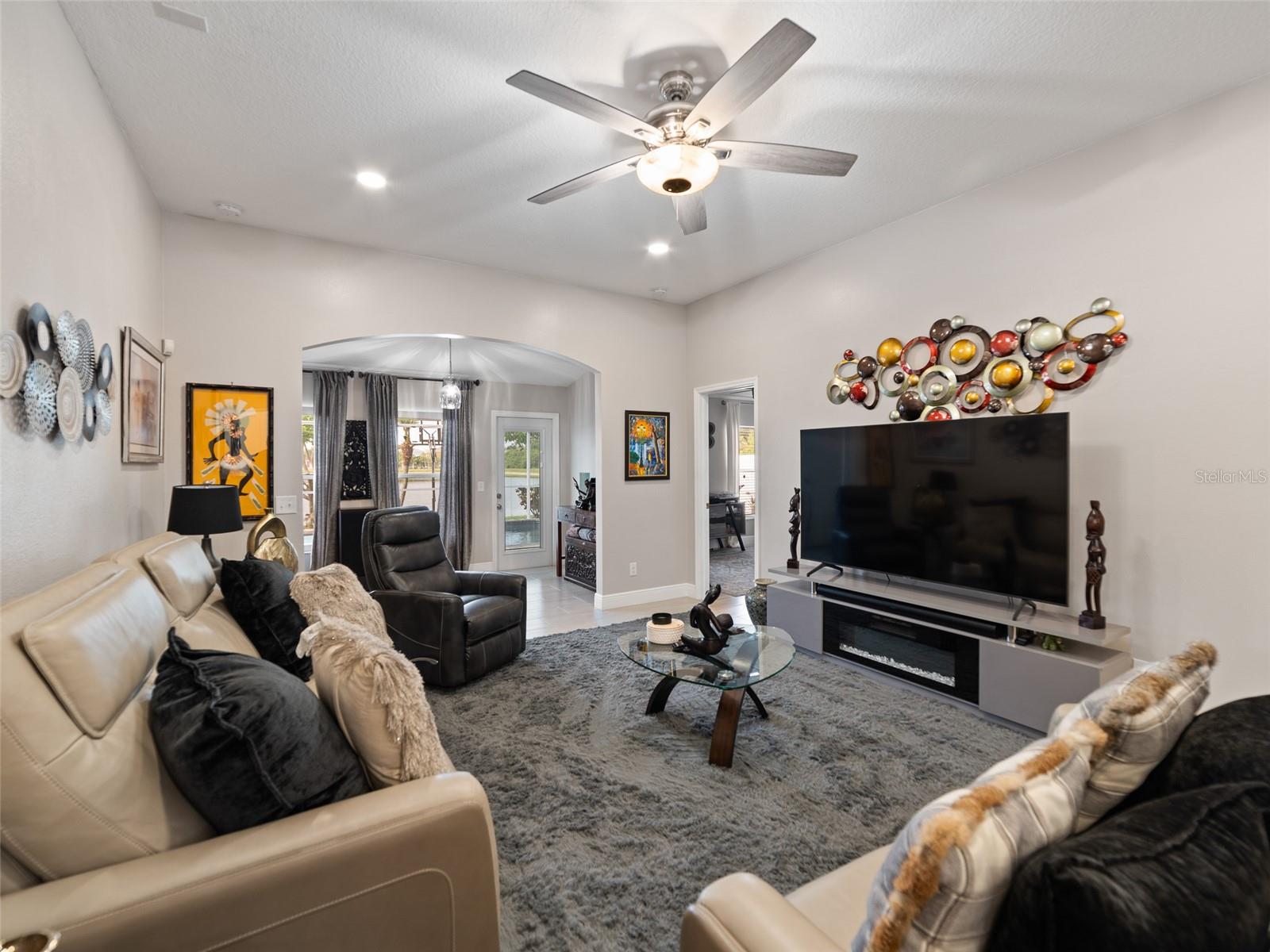 Image 24 of 52 For 8508 Canterbury Lake Boulevard