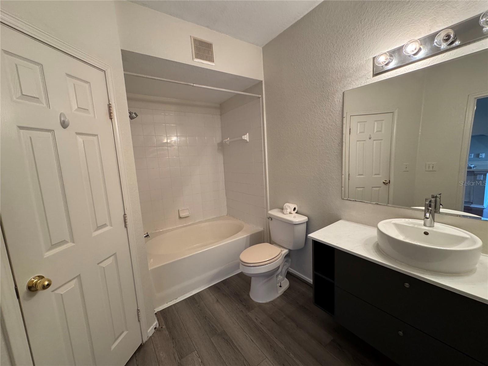 Listing photo id 26 for 13243 Sanctuary Cove Drive 204