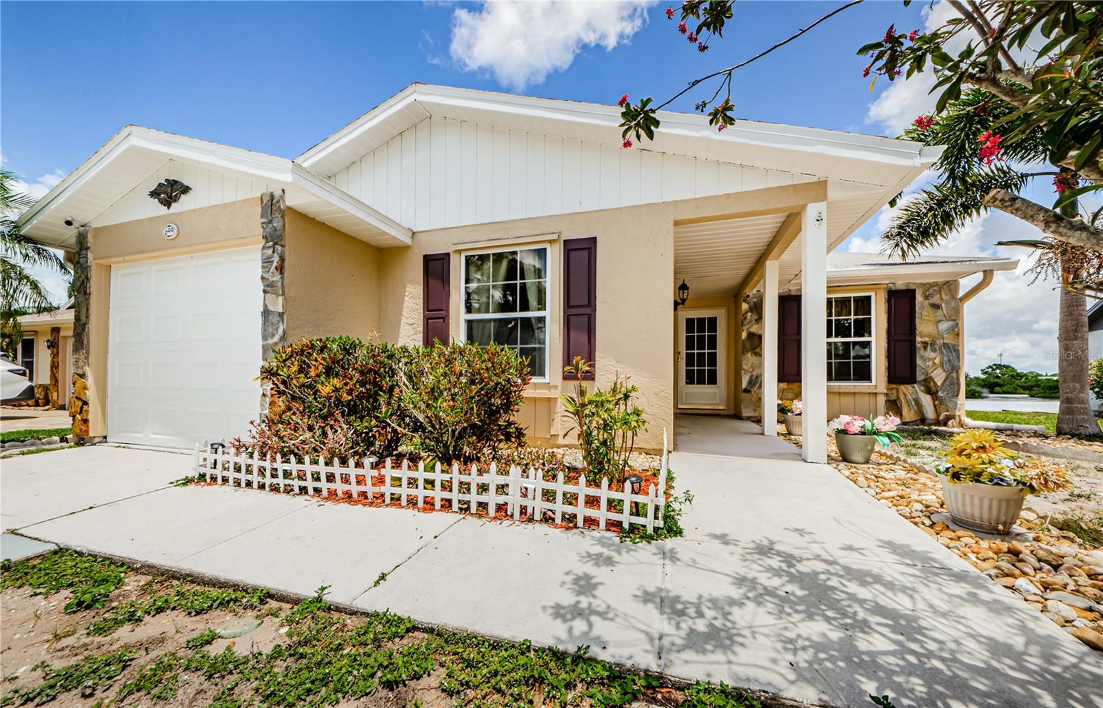 Details for 699 Merlins Court, TARPON SPRINGS, FL 34689