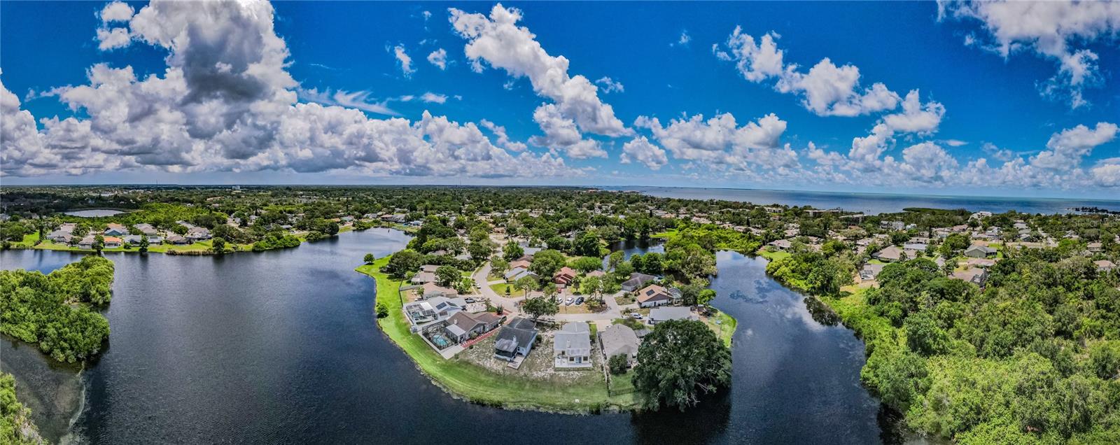 Listing photo id 53 for 699 Merlins Court
