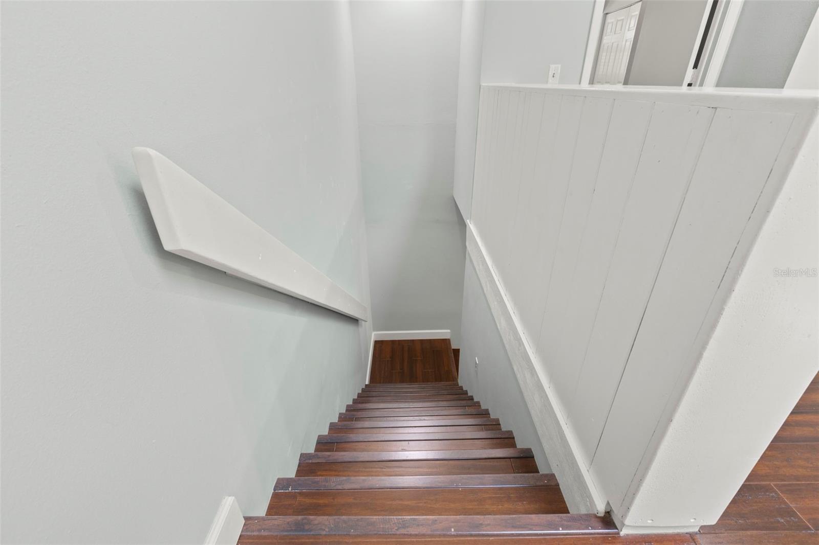 Listing photo id 11 for 2033 Arbor Drive