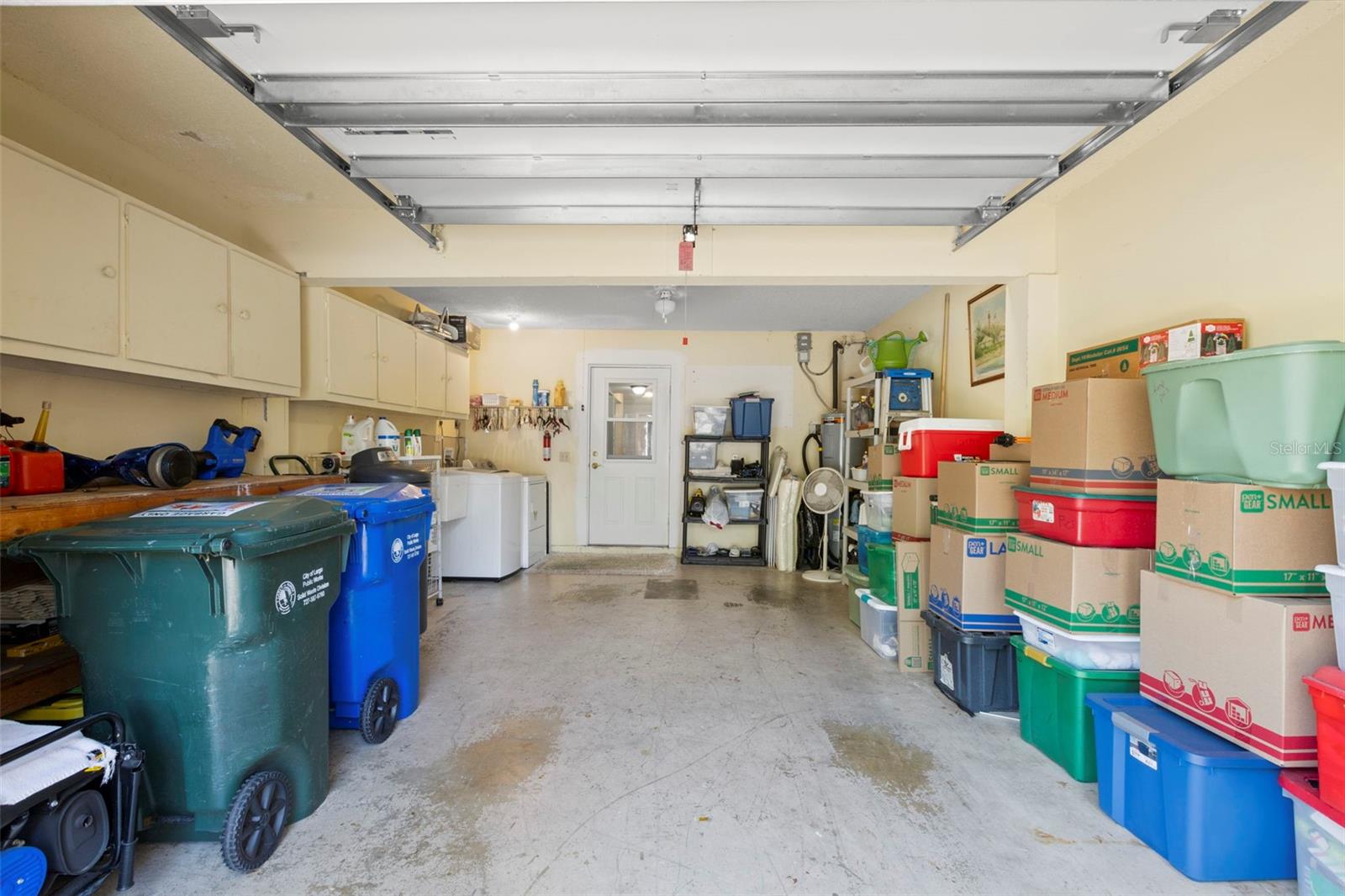 Listing photo id 29 for 2033 Arbor Drive