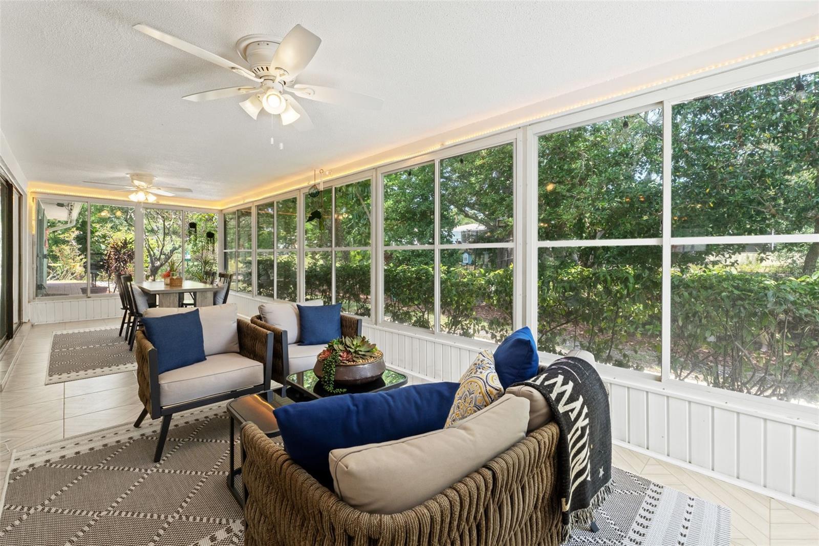 Image 36 of 49 For 1240 Harbor Lake Dr