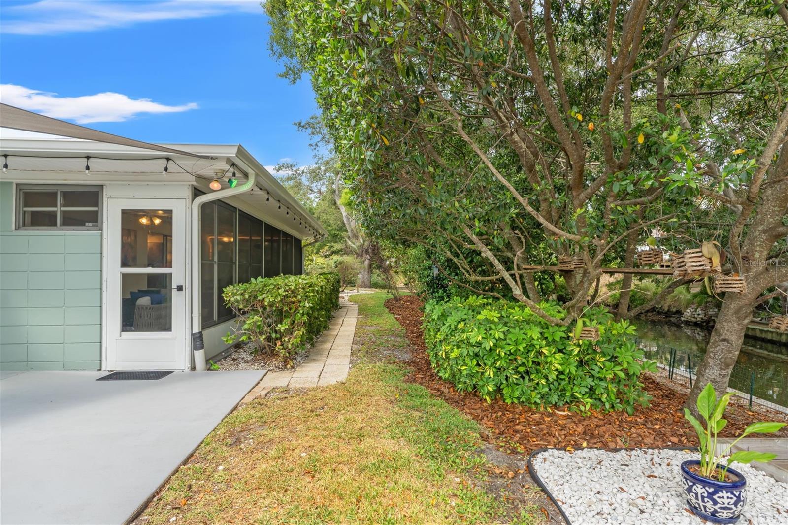 Image 41 of 49 For 1240 Harbor Lake Dr