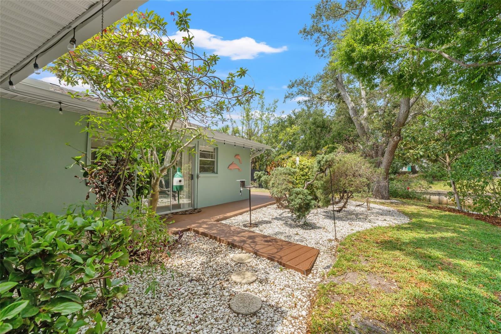 Image 42 of 49 For 1240 Harbor Lake Dr
