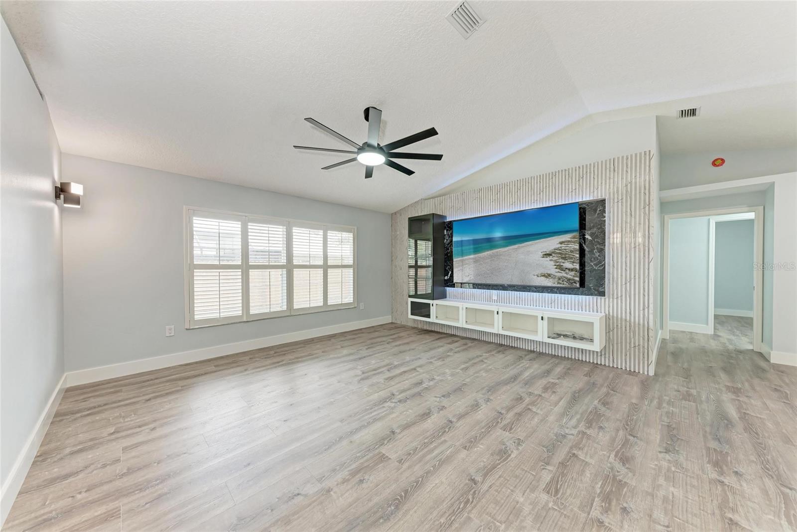 Image 11 of 57 For 3330 46th Terrace E