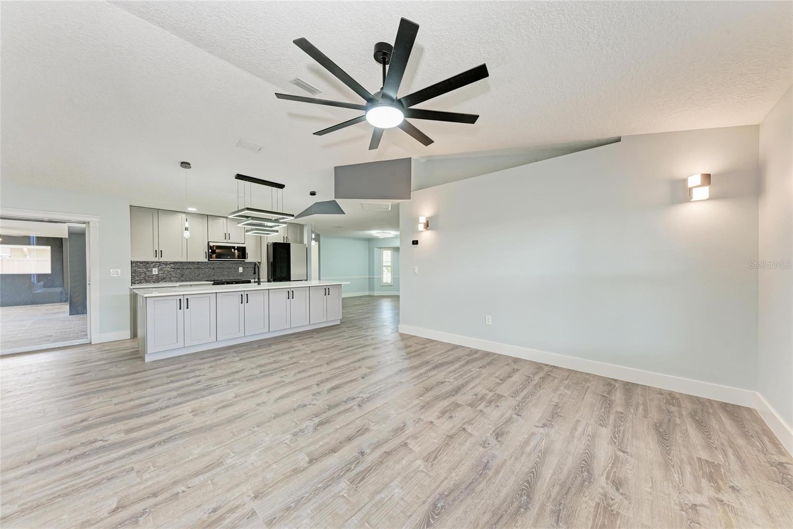 Image 13 of 57 For 3330 46th Terrace E