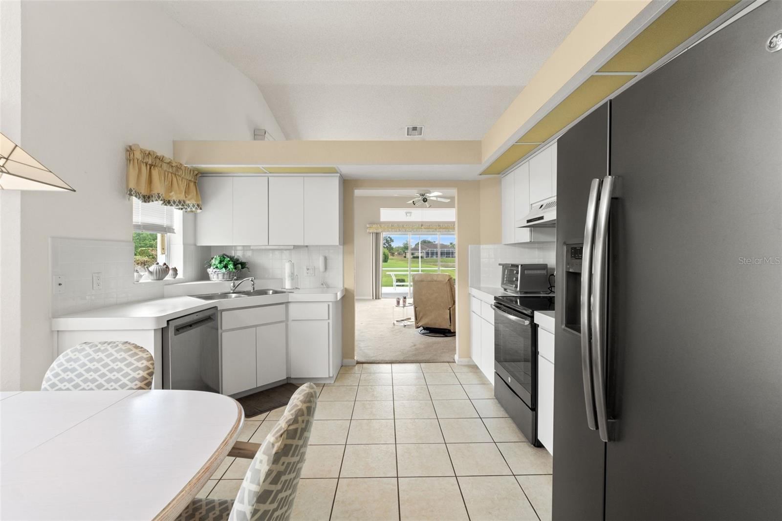 Image 10 of 32 For 9188 Rhett Lane