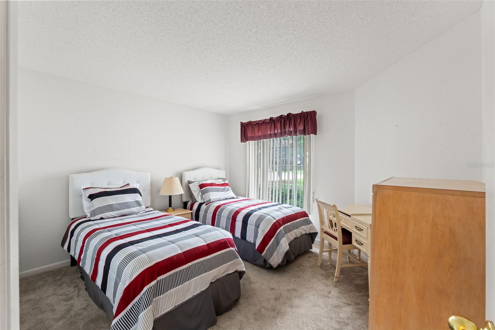 Image 20 of 32 For 9188 Rhett Lane