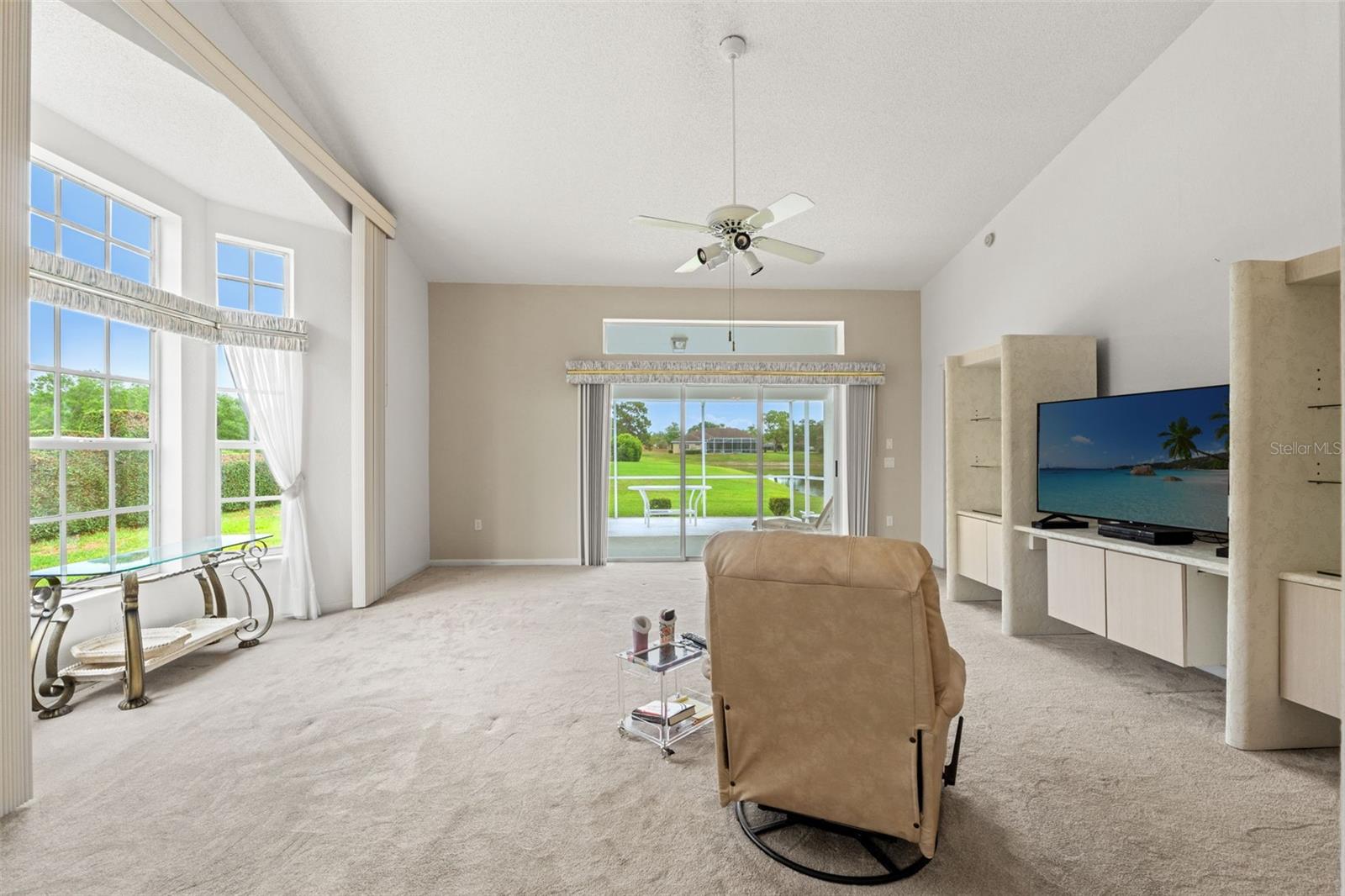 Image 6 of 32 For 9188 Rhett Lane