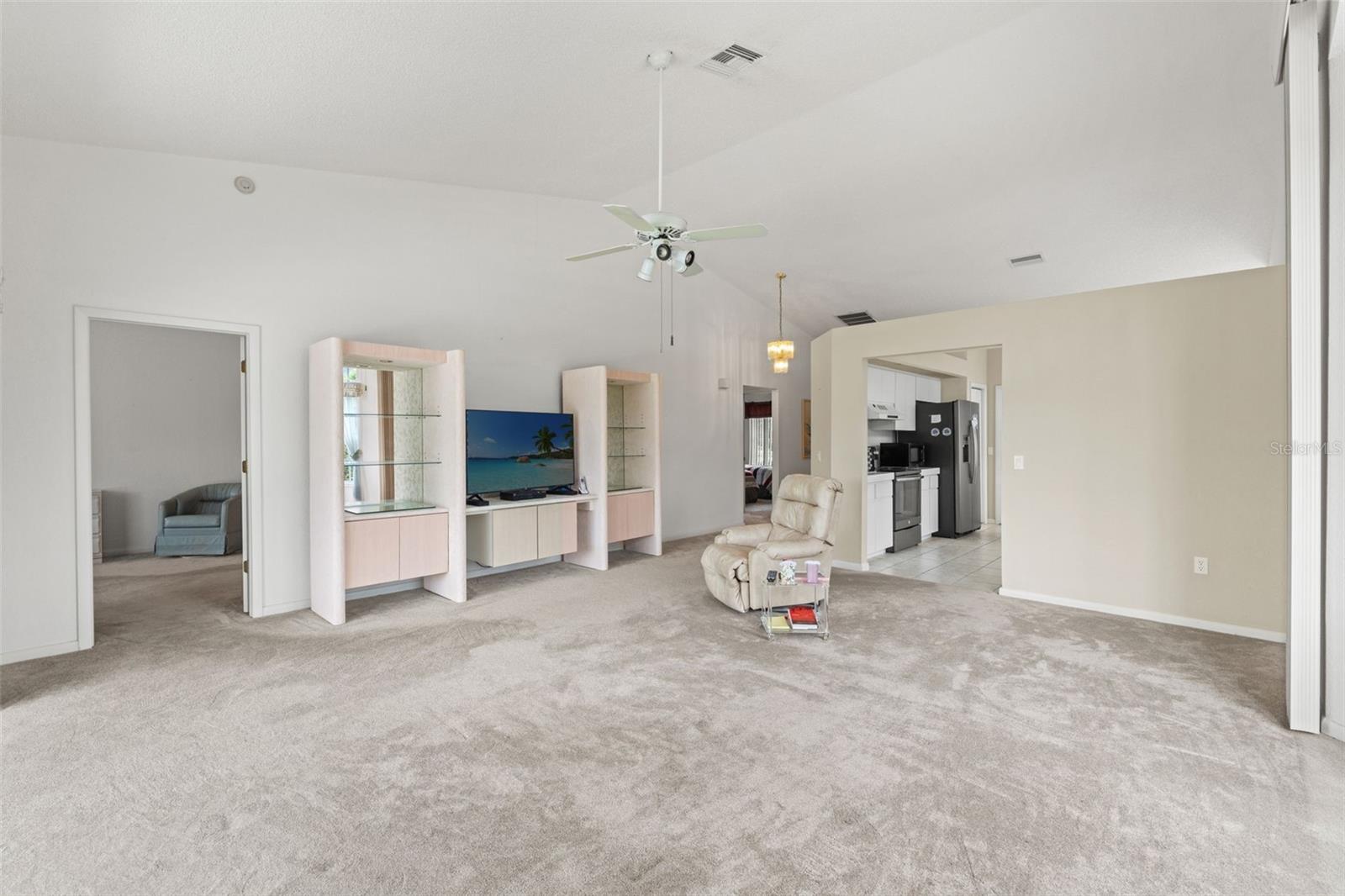 Image 7 of 32 For 9188 Rhett Lane