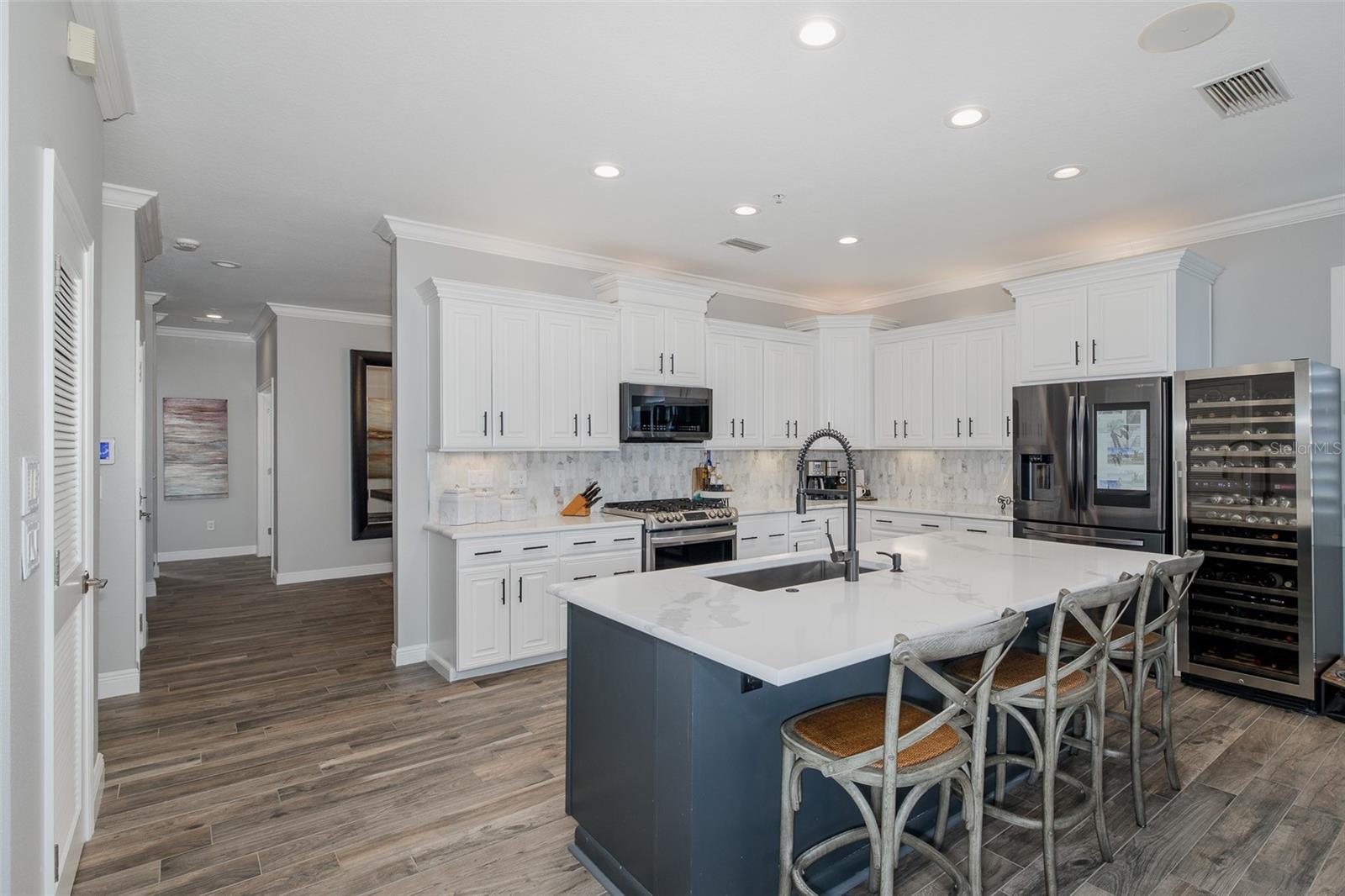 Image 13 of 49 For 2750 Reserve Court 101