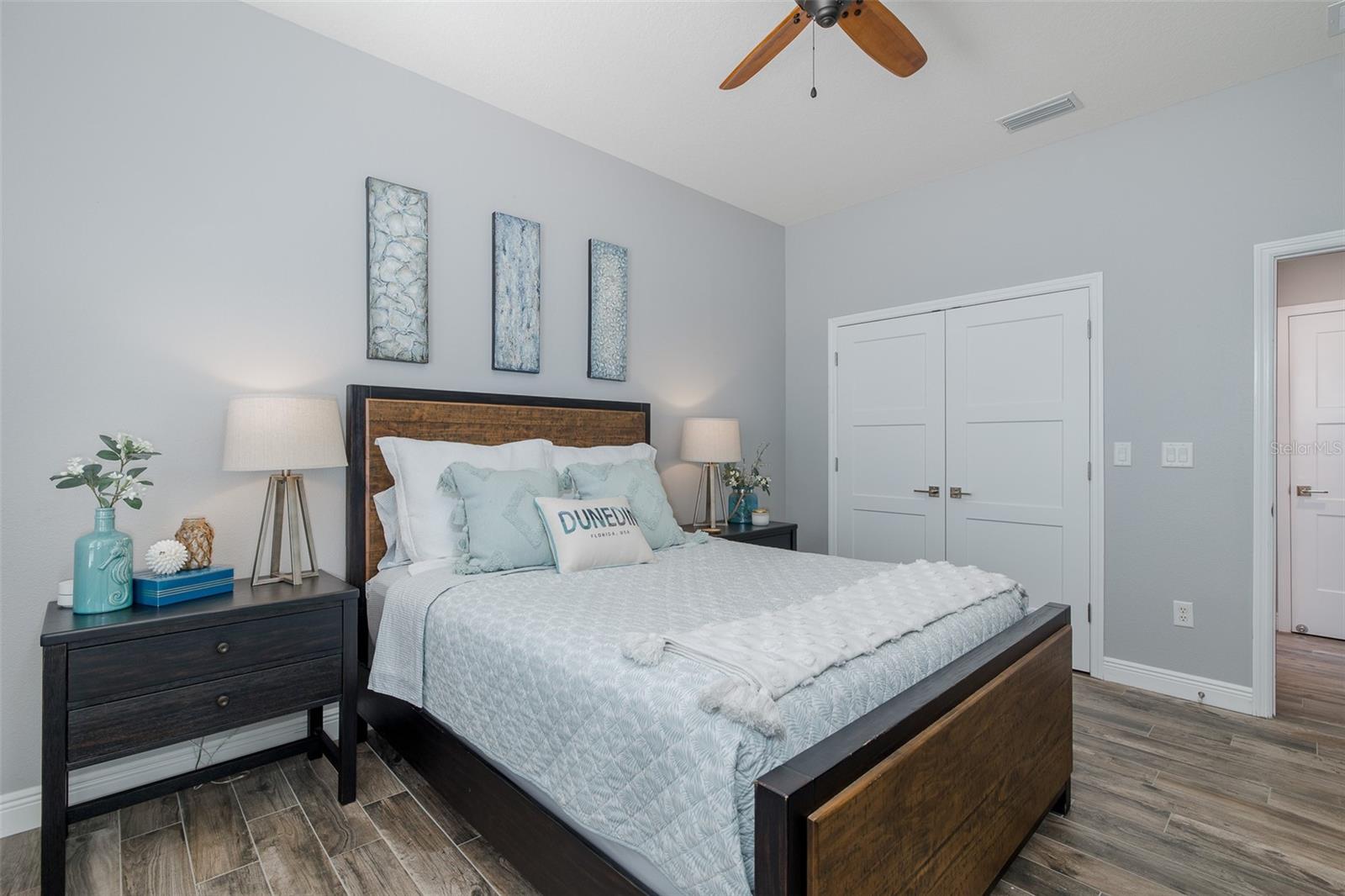 Image 34 of 49 For 2750 Reserve Court 101