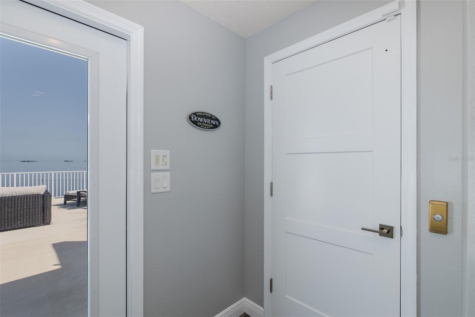 Image 38 of 49 For 2750 Reserve Court 101