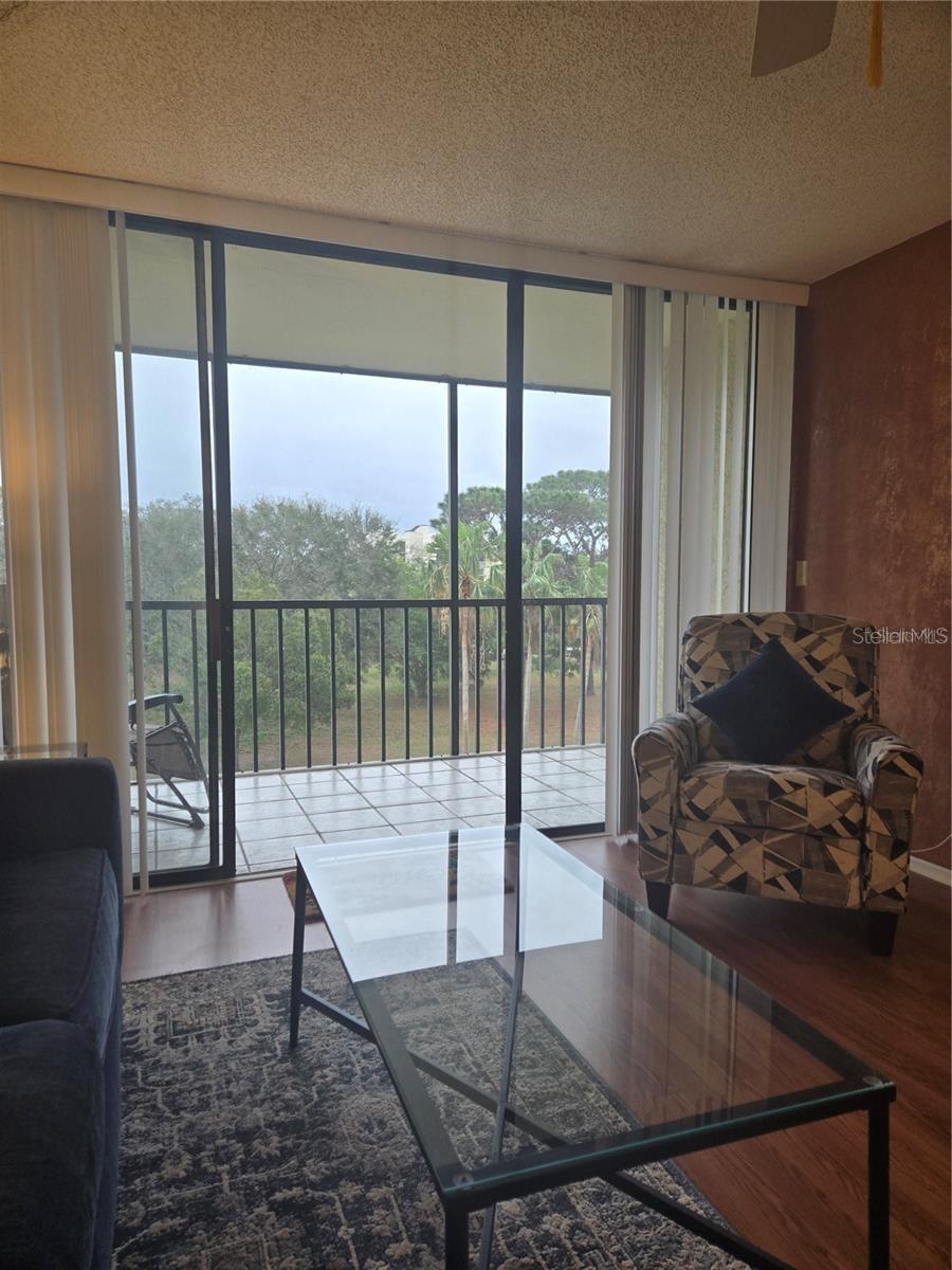 Image 13 of 21 For 800 Cove Cay Drive 4c