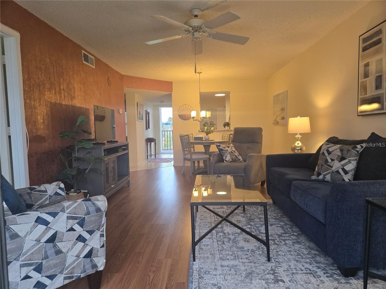 Image 6 of 21 For 800 Cove Cay Drive 4c