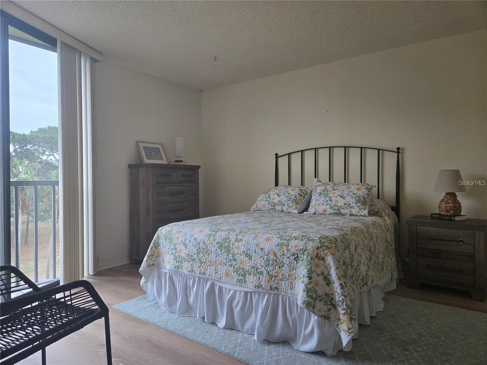 Image 8 of 21 For 800 Cove Cay Drive 4c