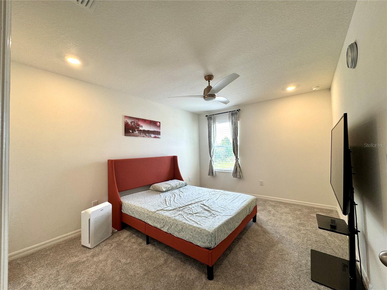 Image 16 of 25 For 37489 Mackenzie Drive