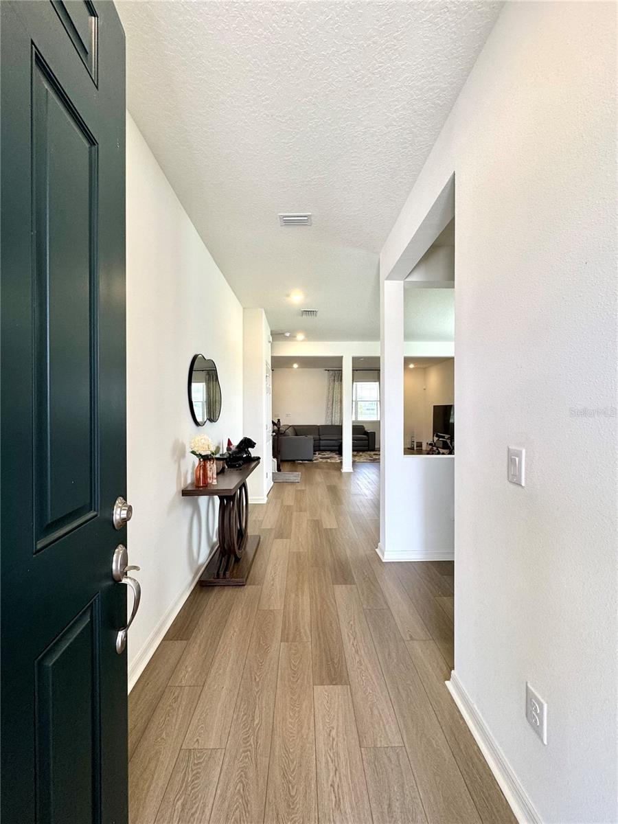 Image 4 of 25 For 37489 Mackenzie Drive