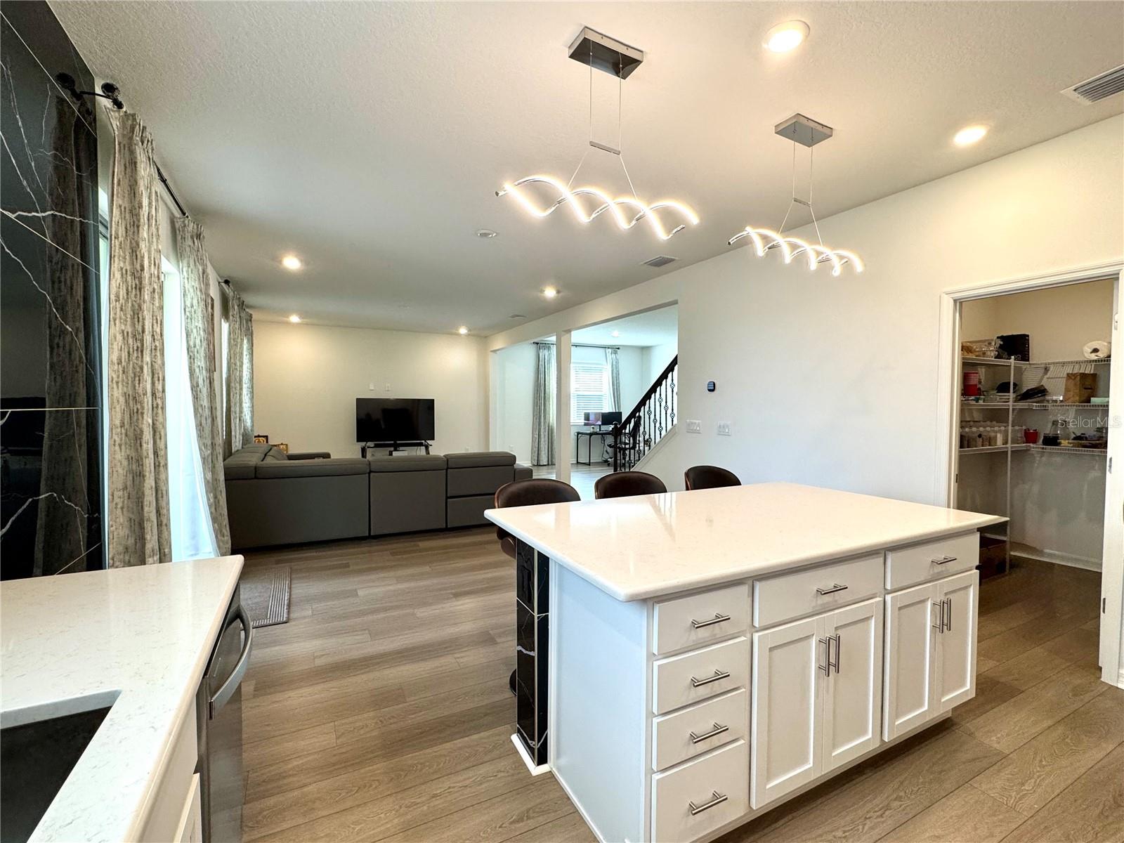 Image 6 of 25 For 37489 Mackenzie Drive