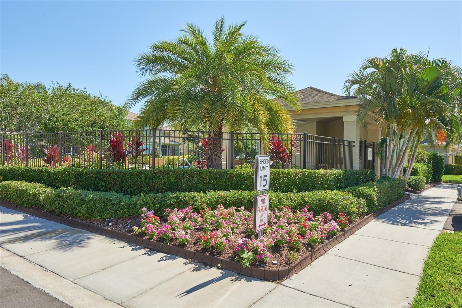 Image 11 of 13 For 6673 84th Avenue N